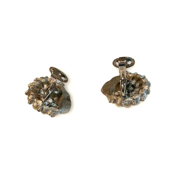 Vintage Crown Trifari Clip-On Earrings With Faux Pearl & Rhinestone Cluster Lea - Picture 3 of 5